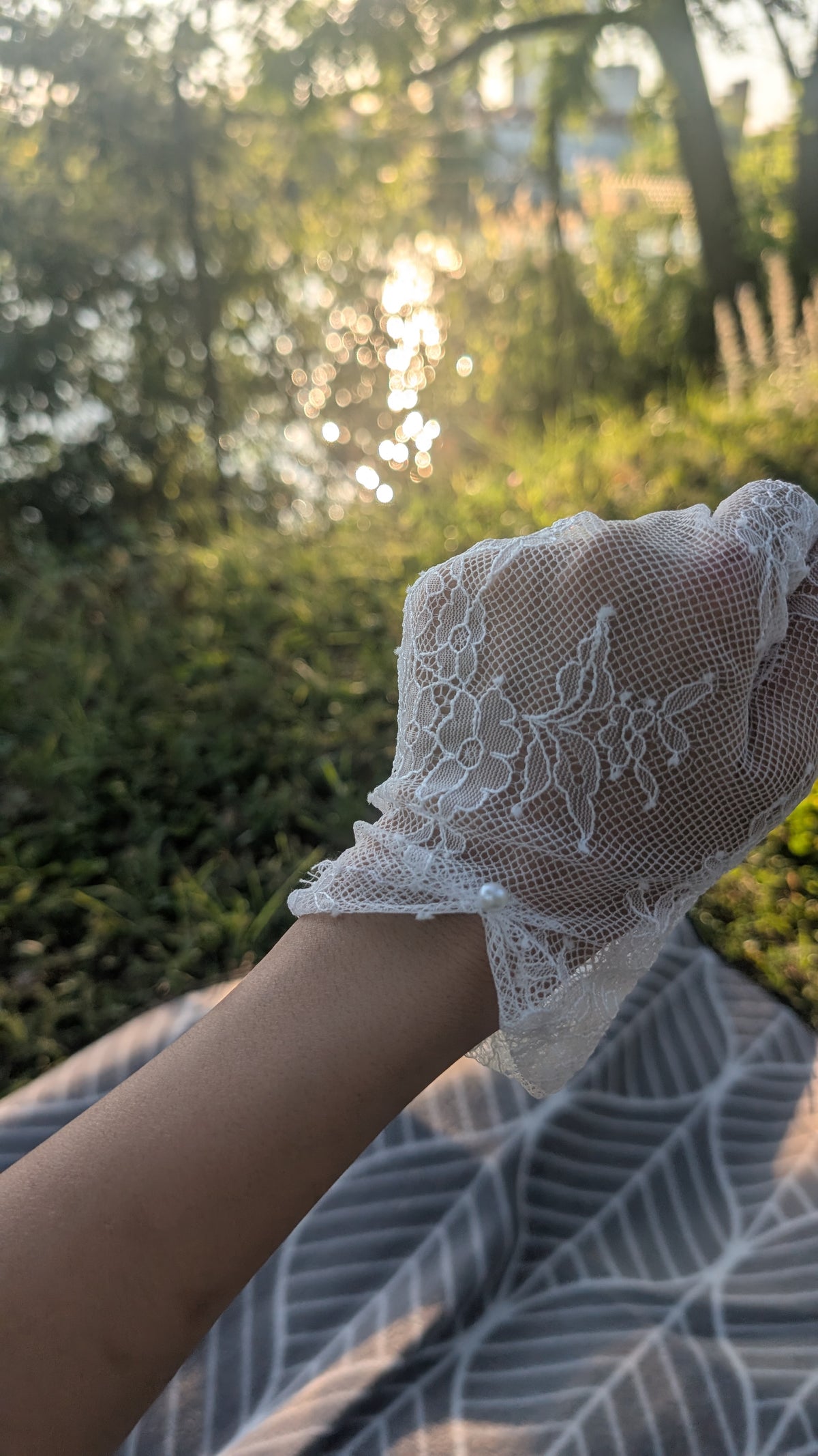 Kurze Handschuhe aus französischer Guipure-Spitze -Colette