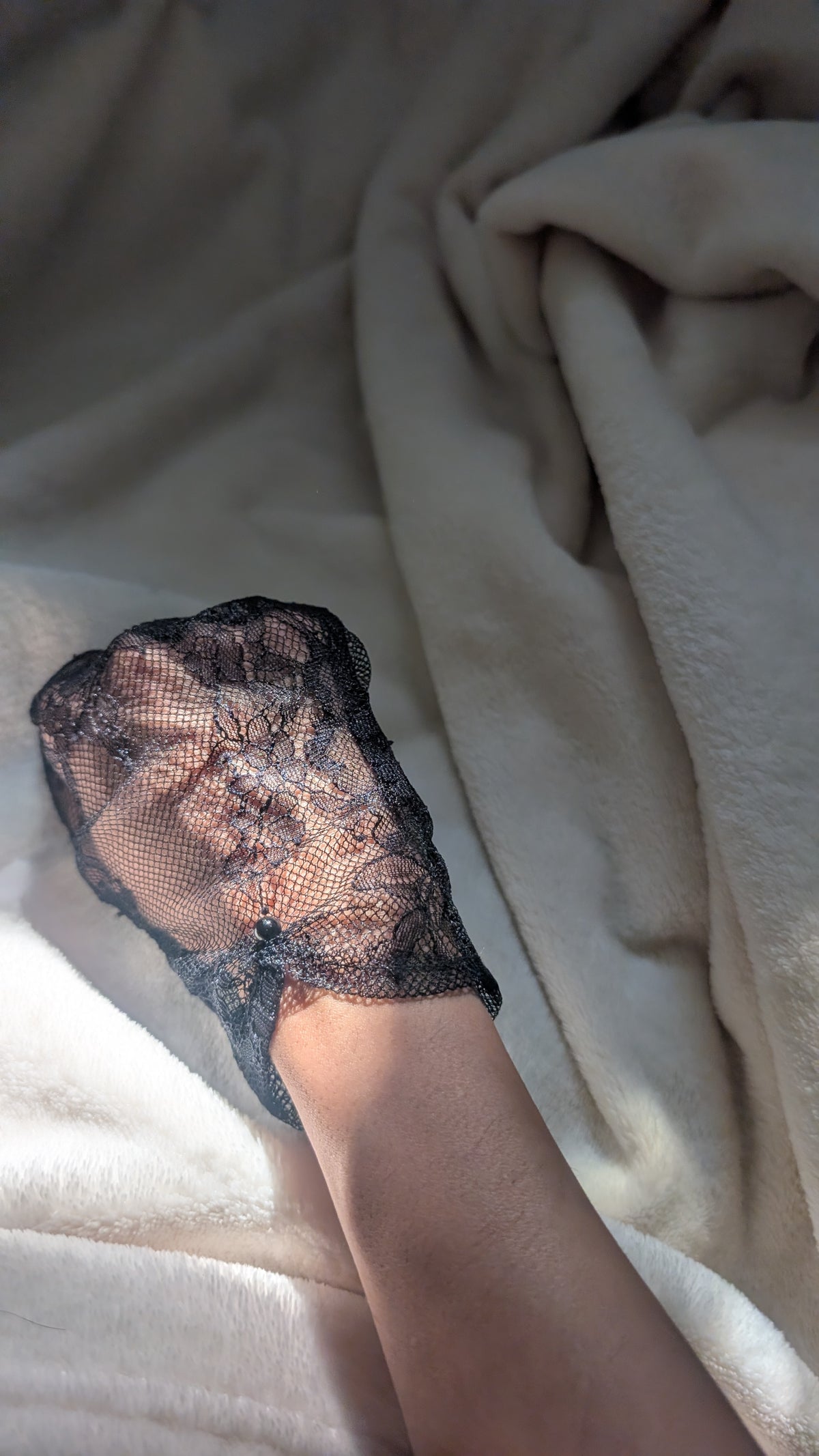 Kurze Handschuhe aus französischer Guipure-Spitze -Colette