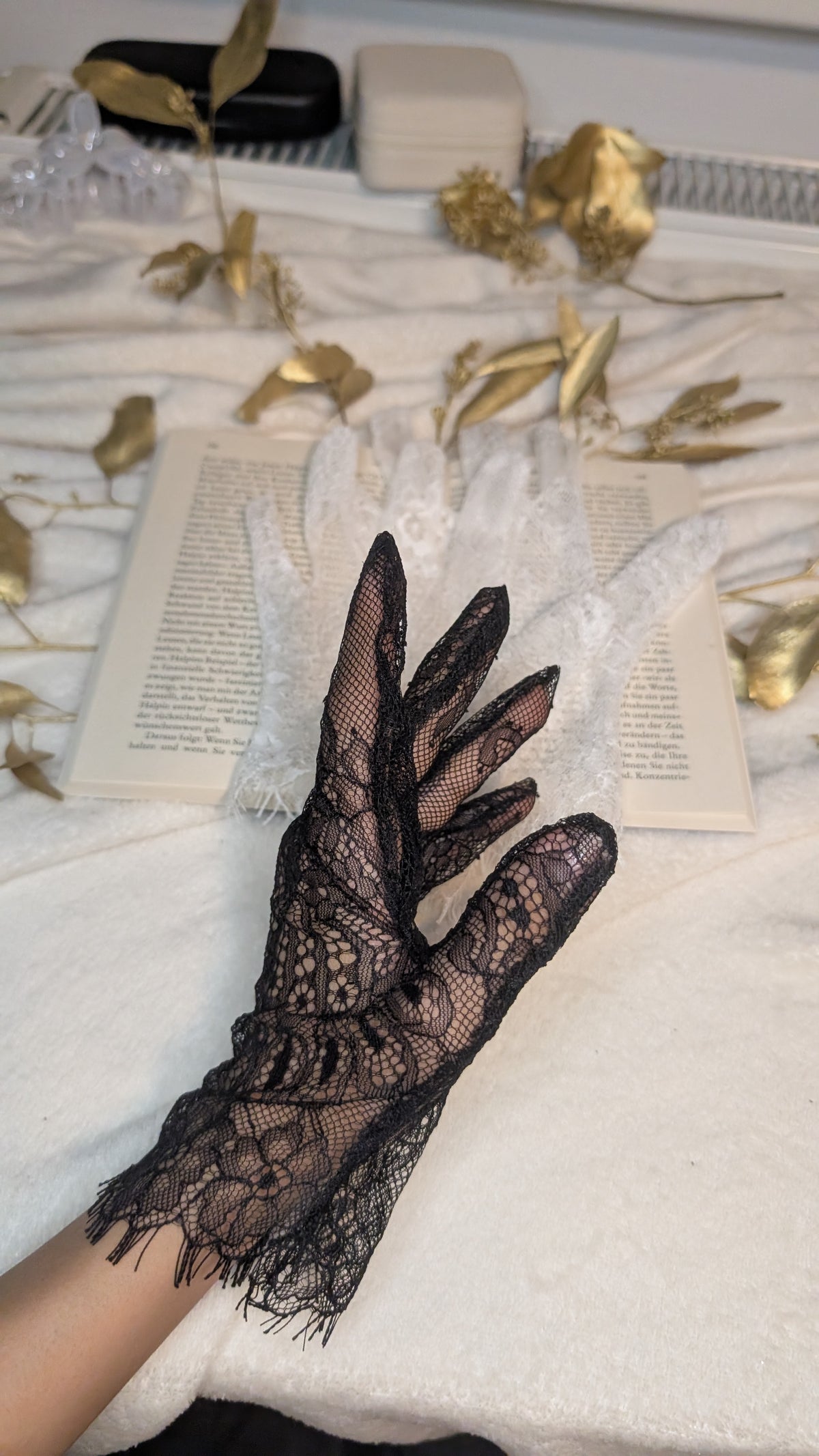 Kurze Handschuhe aus französischer Guipure-Spitze -Colette